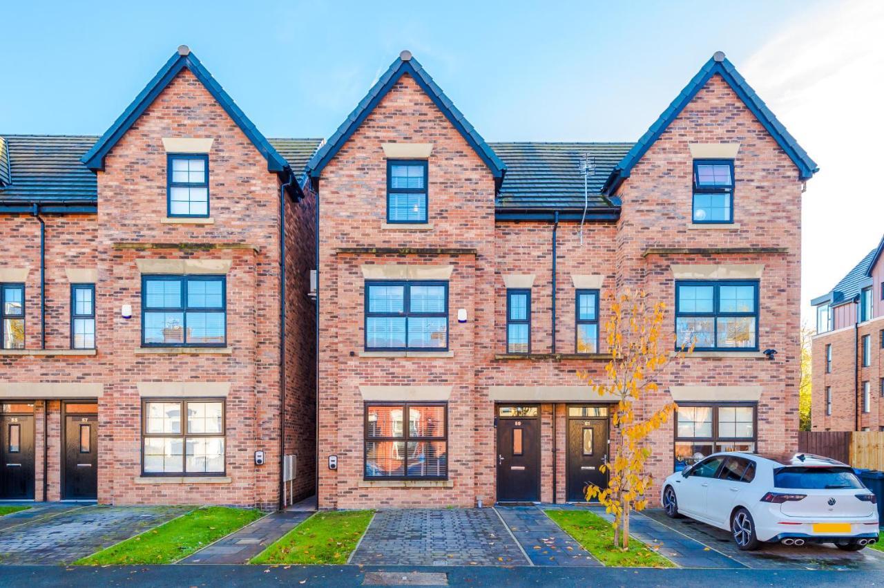 4 Bedroom Townhouse In - By Hilltop Serviced Holiday home