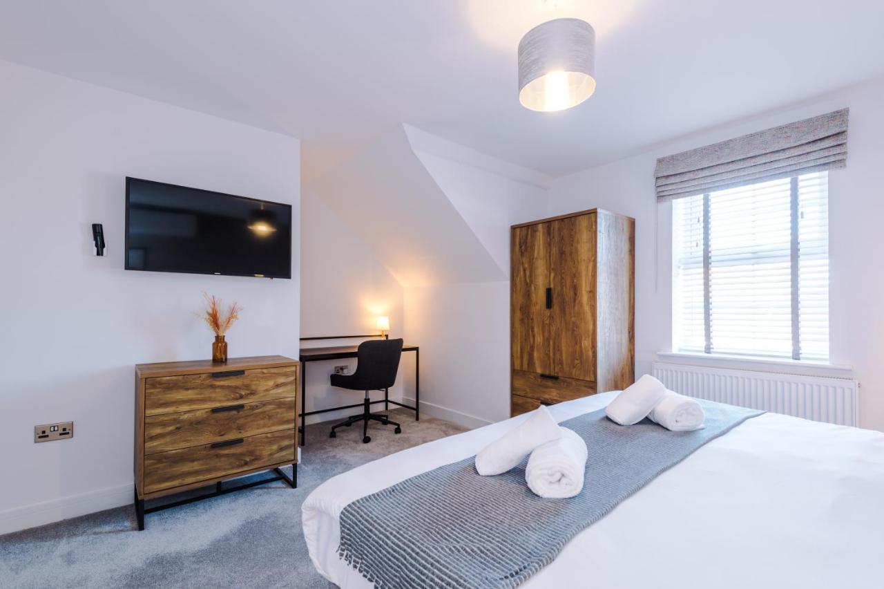 4 Bedroom Townhouse In - By Hilltop Serviced Holiday home