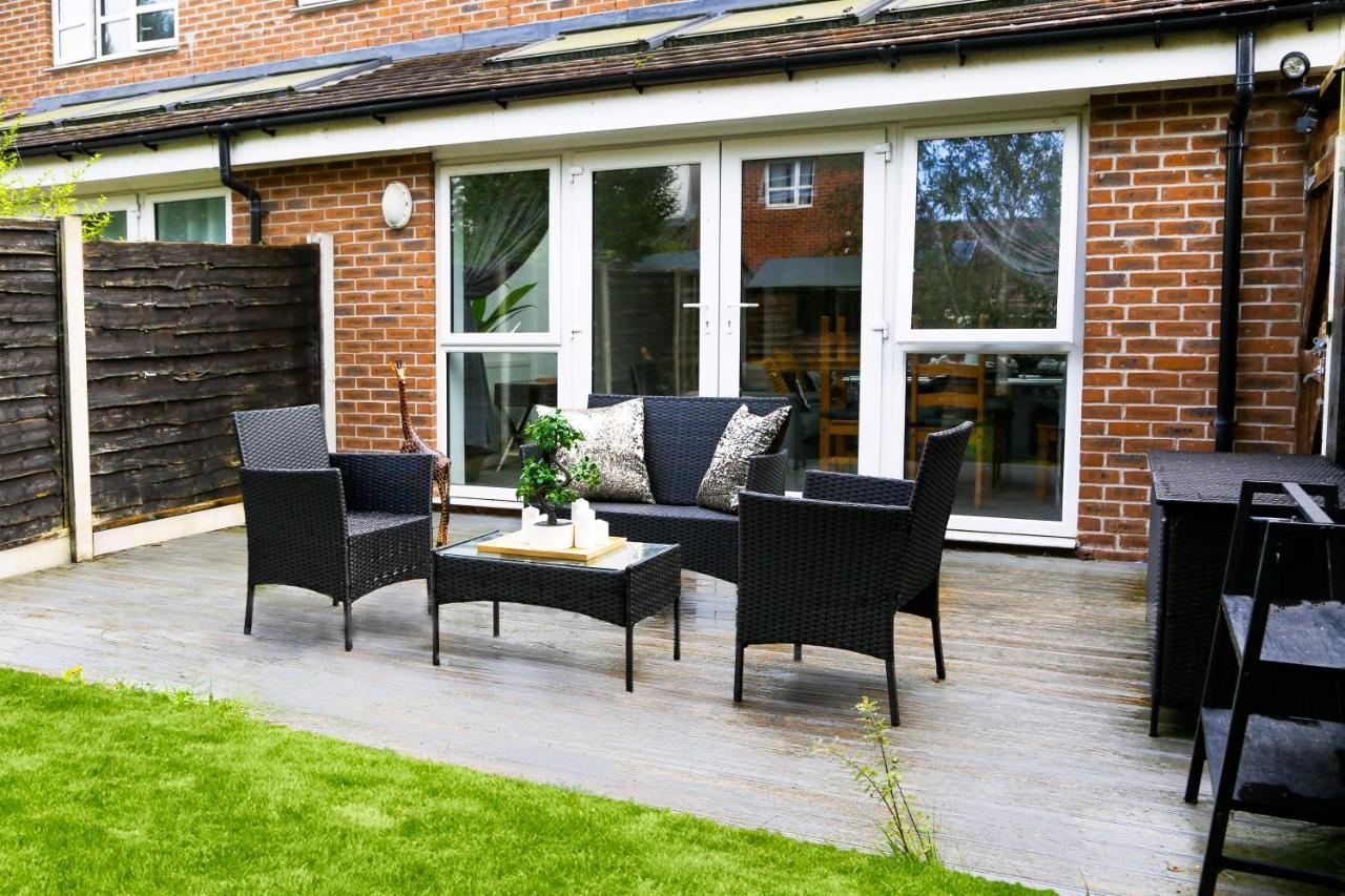 Cozy Townhouse In The Heart Of Greater Holiday home Manchester