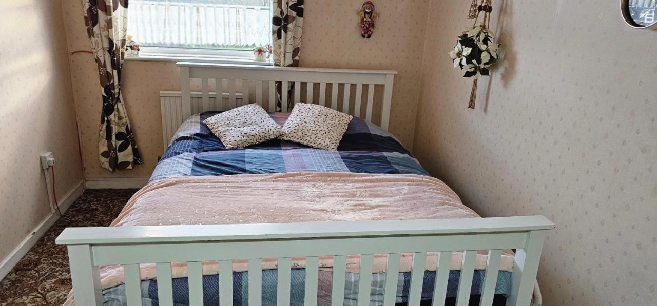 2bedroom Away From Manchester