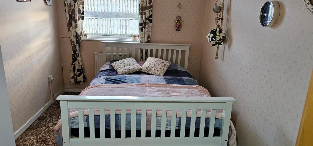 2bedroom Away From Manchester