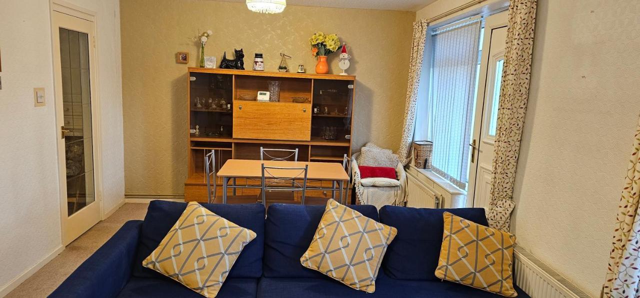 2bedroom Away From Manchester