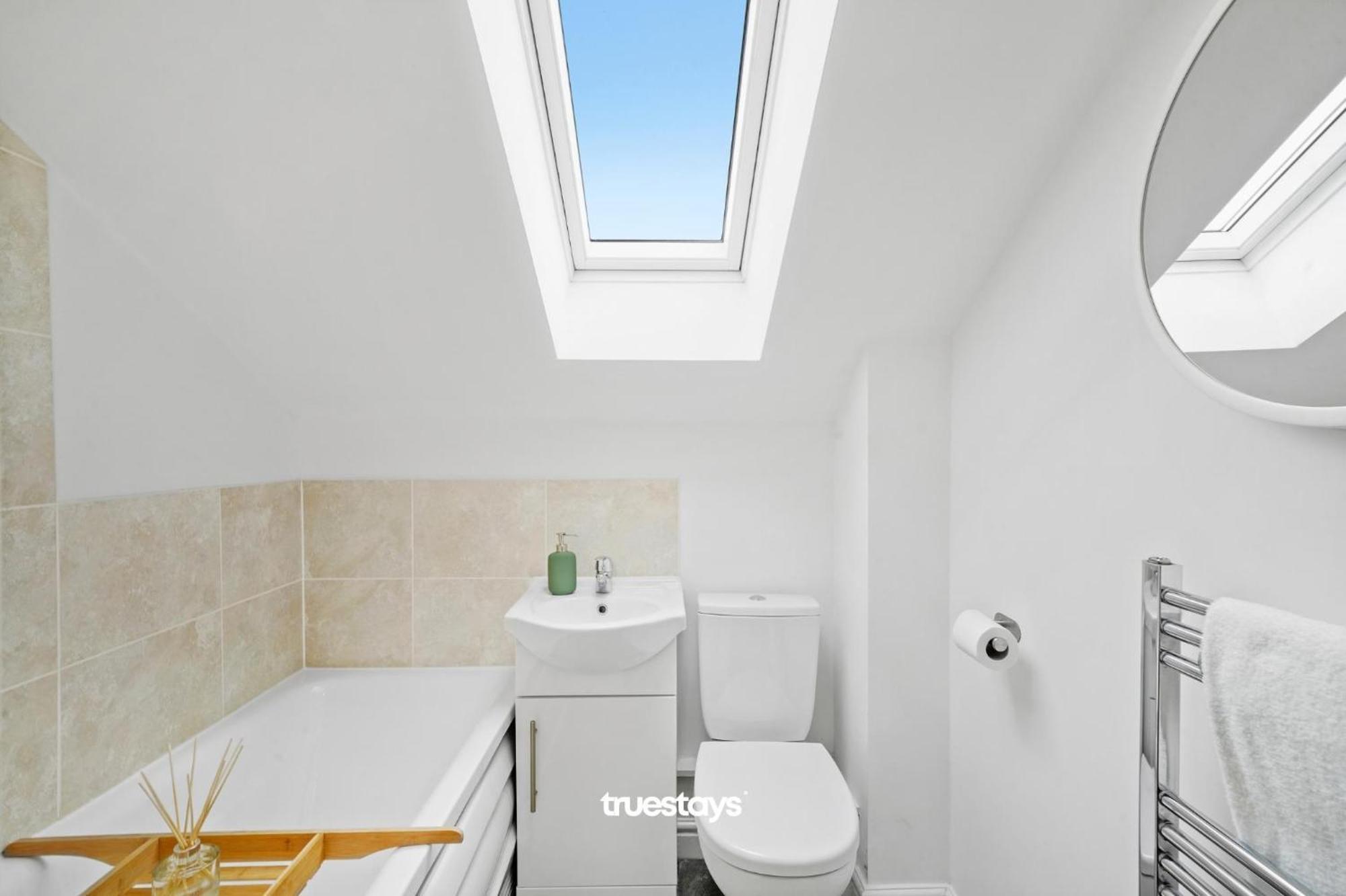 Appartement New 5 Sarah House By Truestays - 2 Bedroom - Free Parking Manchester