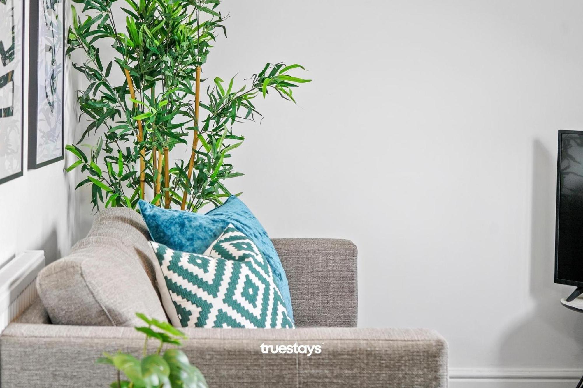 New 5 Sarah House By Truestays - 2 Bedroom - Free Parking Appartement