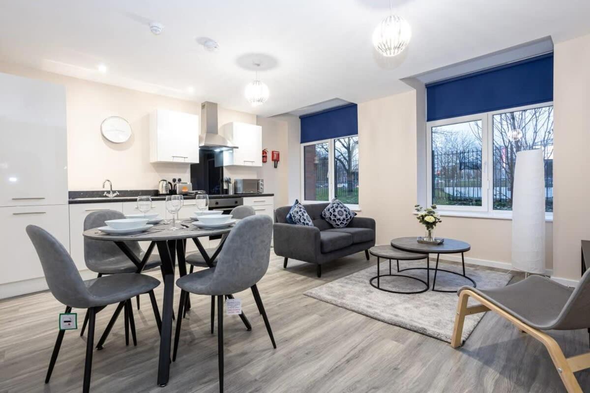 Lovely 1 Bedroom In Apartment