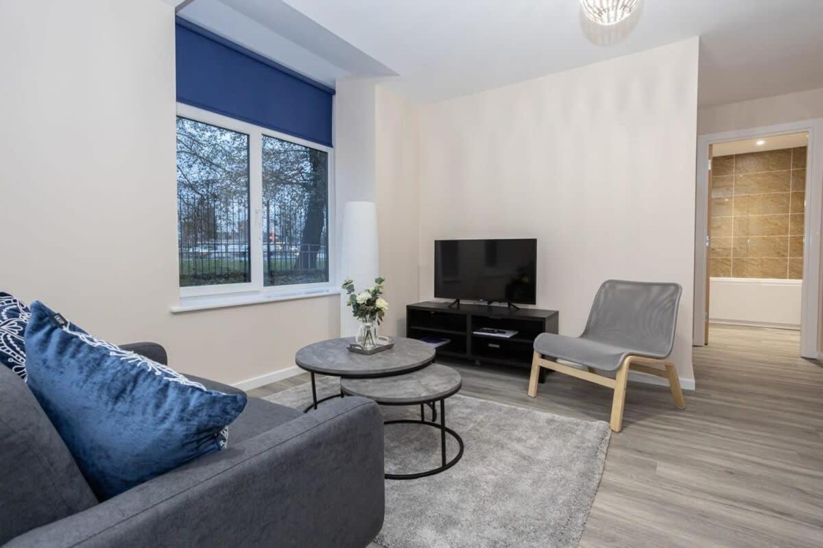 Apartment Lovely 1 Bedroom In *