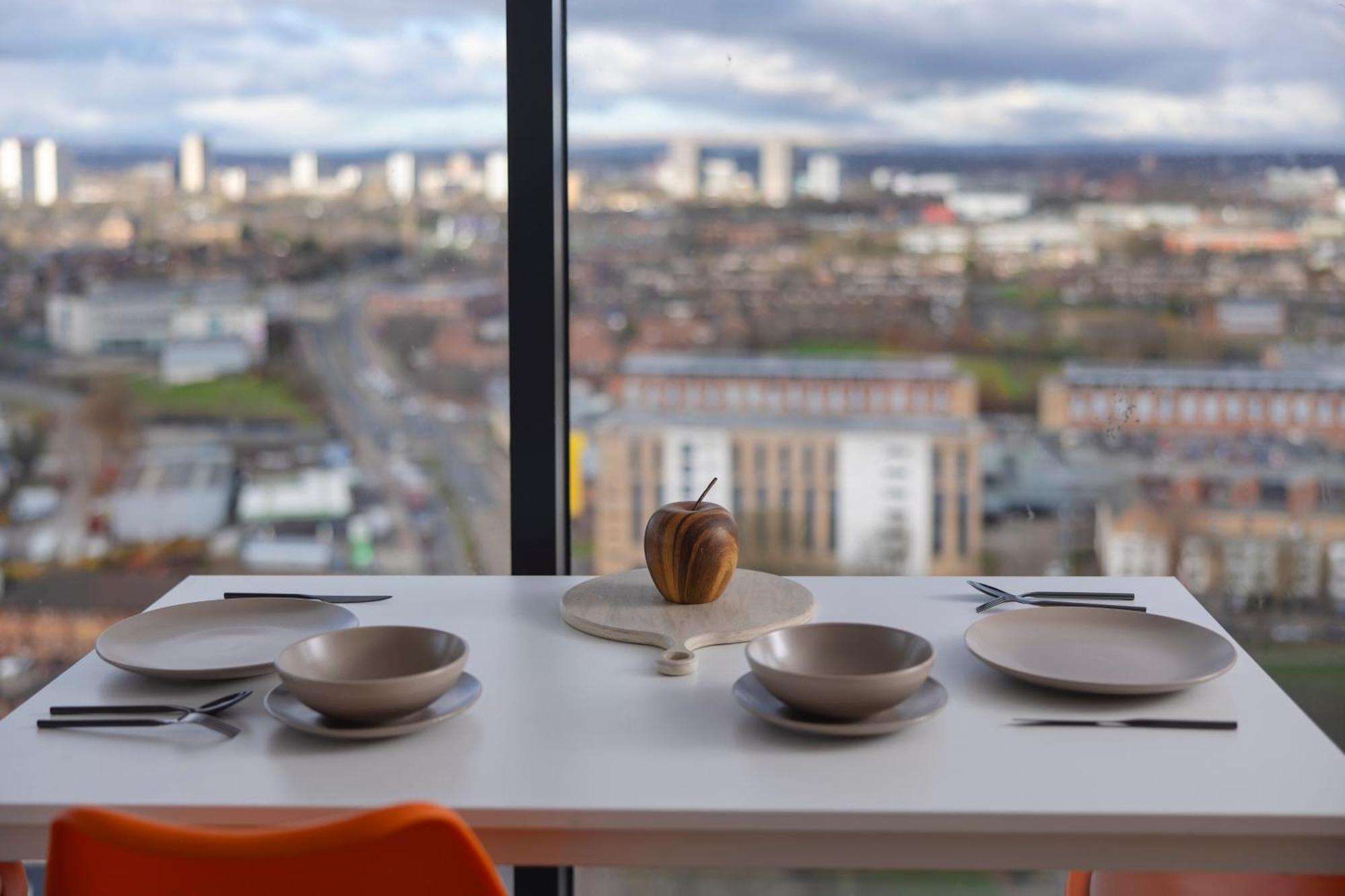 Quayside Penthouse 2 Bedroom Ensuite Near Media & United