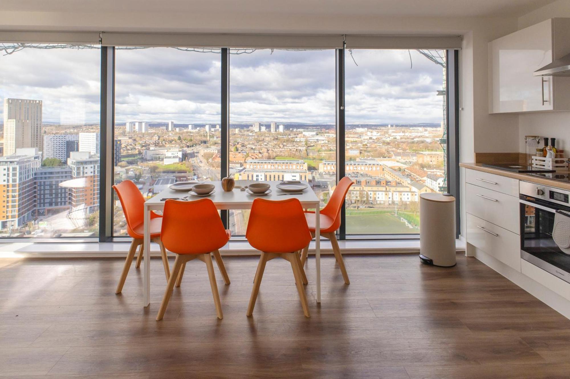 Quayside Penthouse 2 Bedroom Ensuite Near Media & United Manchester