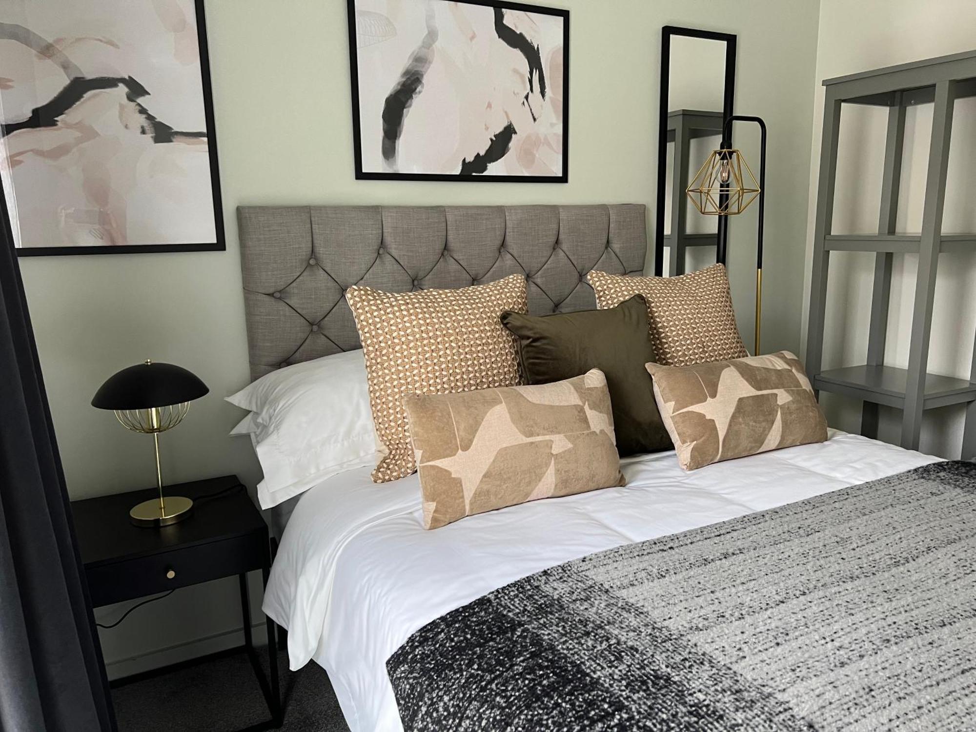 Stunning + Free Parking * Manchester