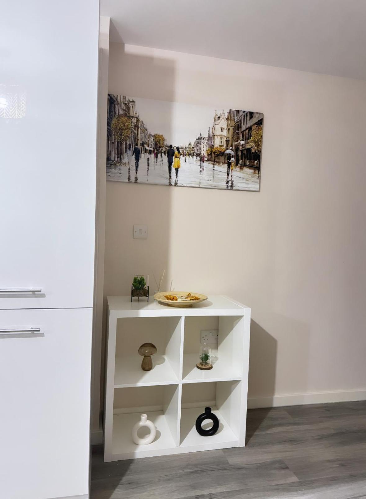 Luxury 2 Bedroom In Centre - Free Parking
