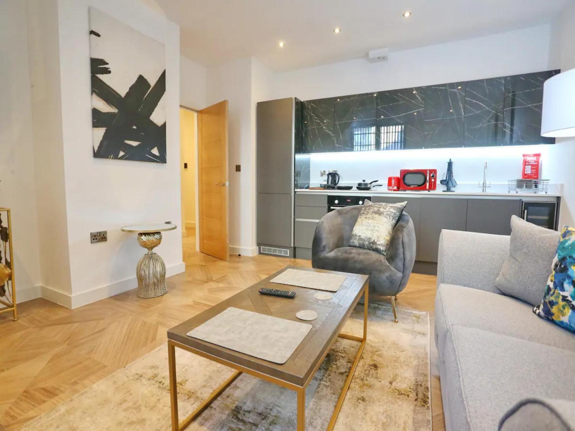Pass The Keys Stunning King Bed Flat 9 Min Walk From Arndale Manchester
