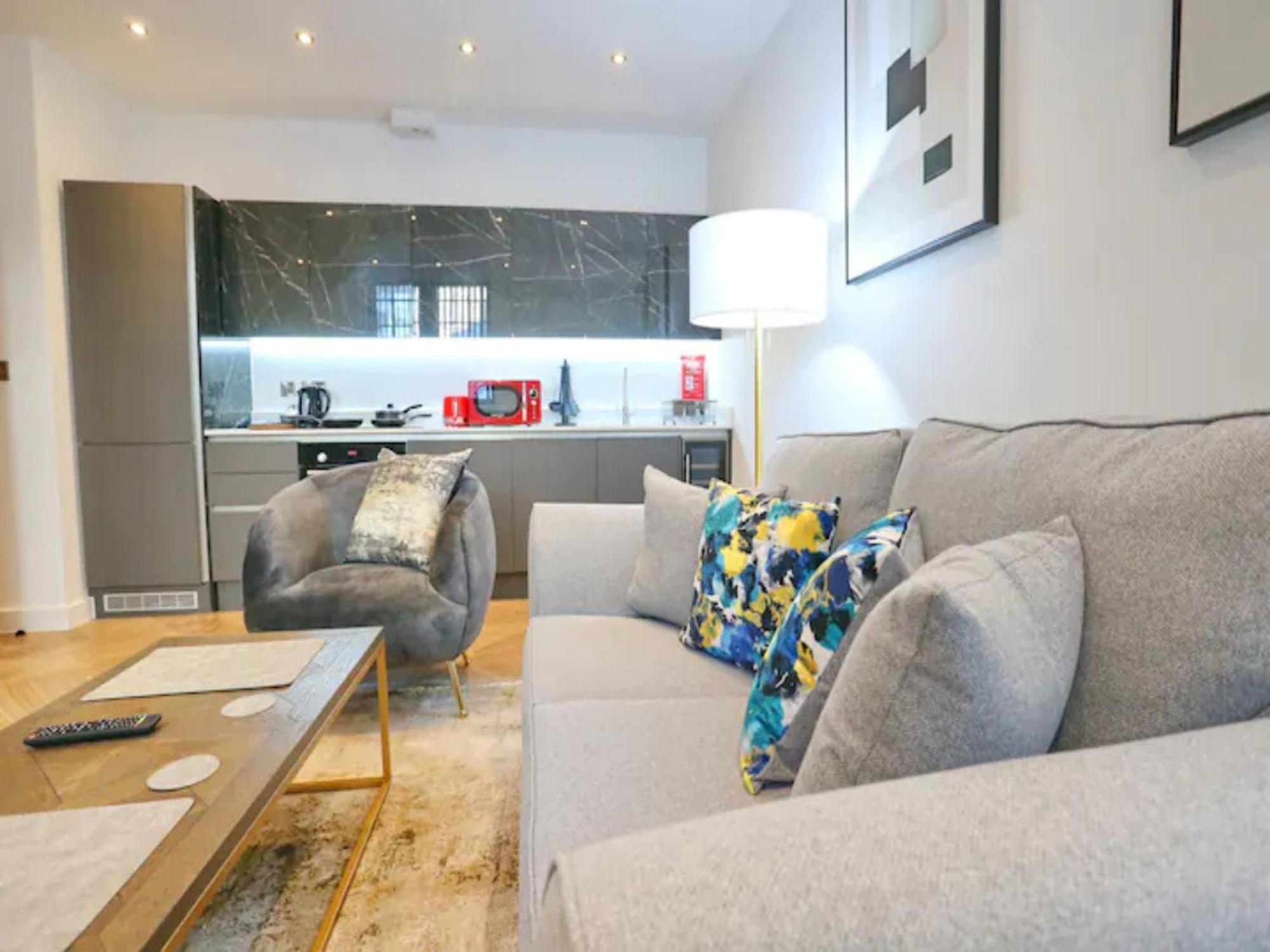Pass The Keys Stunning King Bed Flat 9 Min Walk From Arndale Apartment