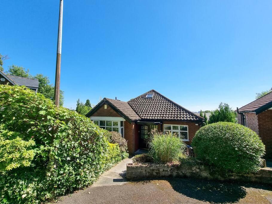 Superhost - Peaceful In Salford Holiday home *