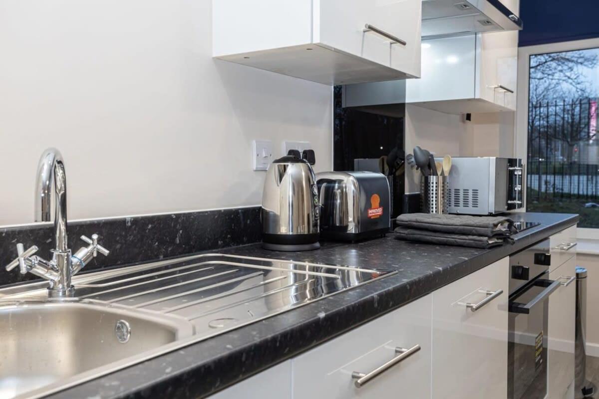 Apartment Lovely 1 Bedroom In *