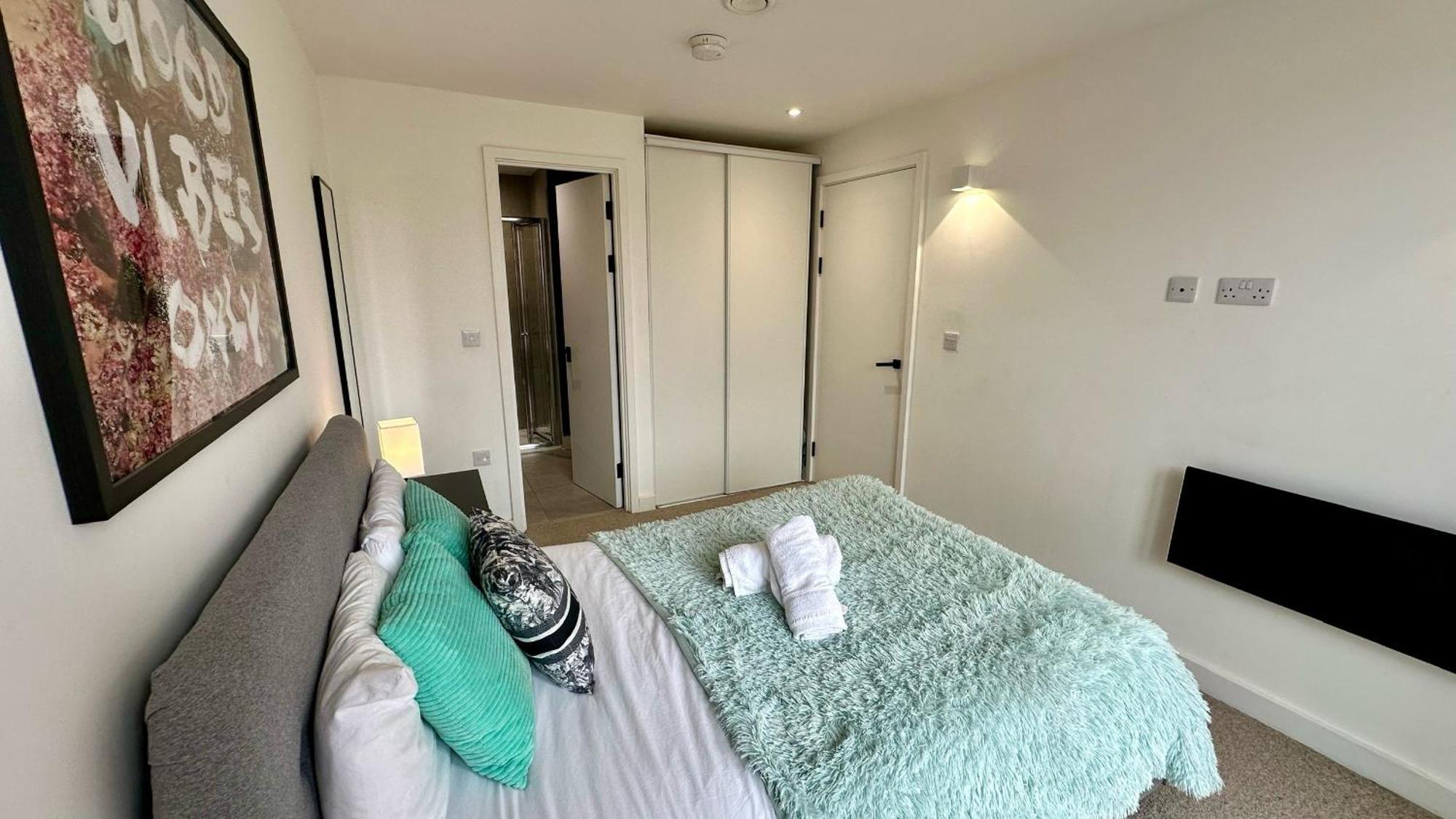 Lux Livin' - Luxury 2 Bed With Sky Garden Manchester