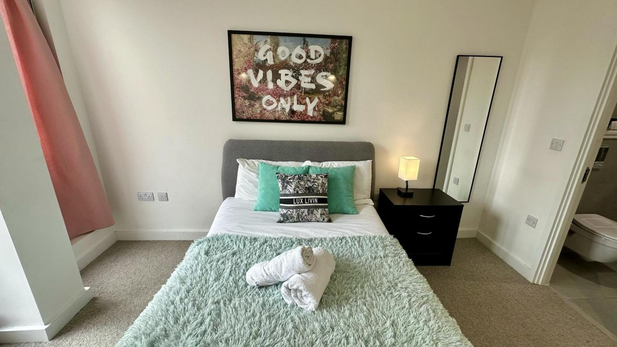 Lux Livin' - Luxury 2 Bed With Sky Garden * Manchester