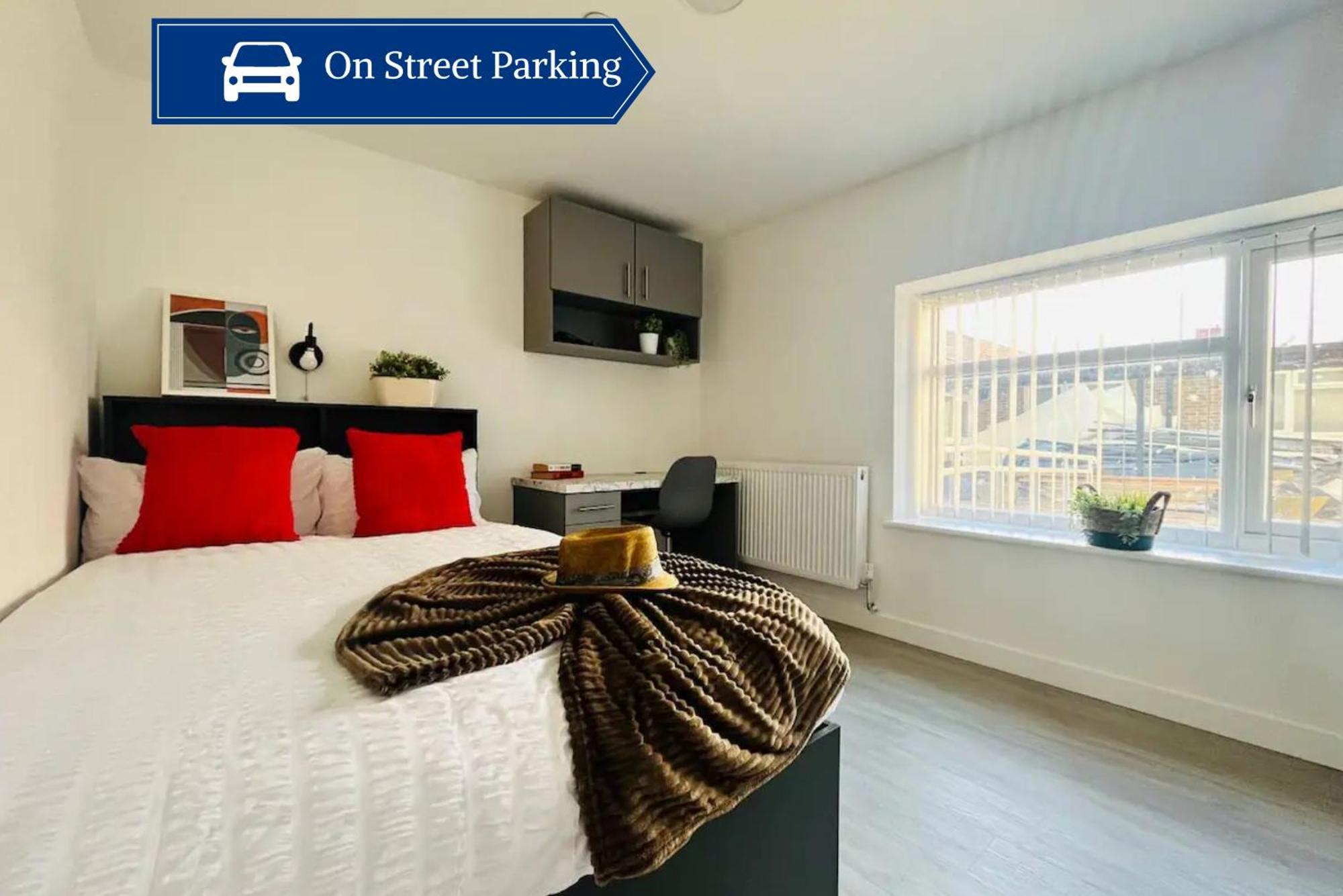Apartment Chic Hideaway: Modern Studio In Stretford *