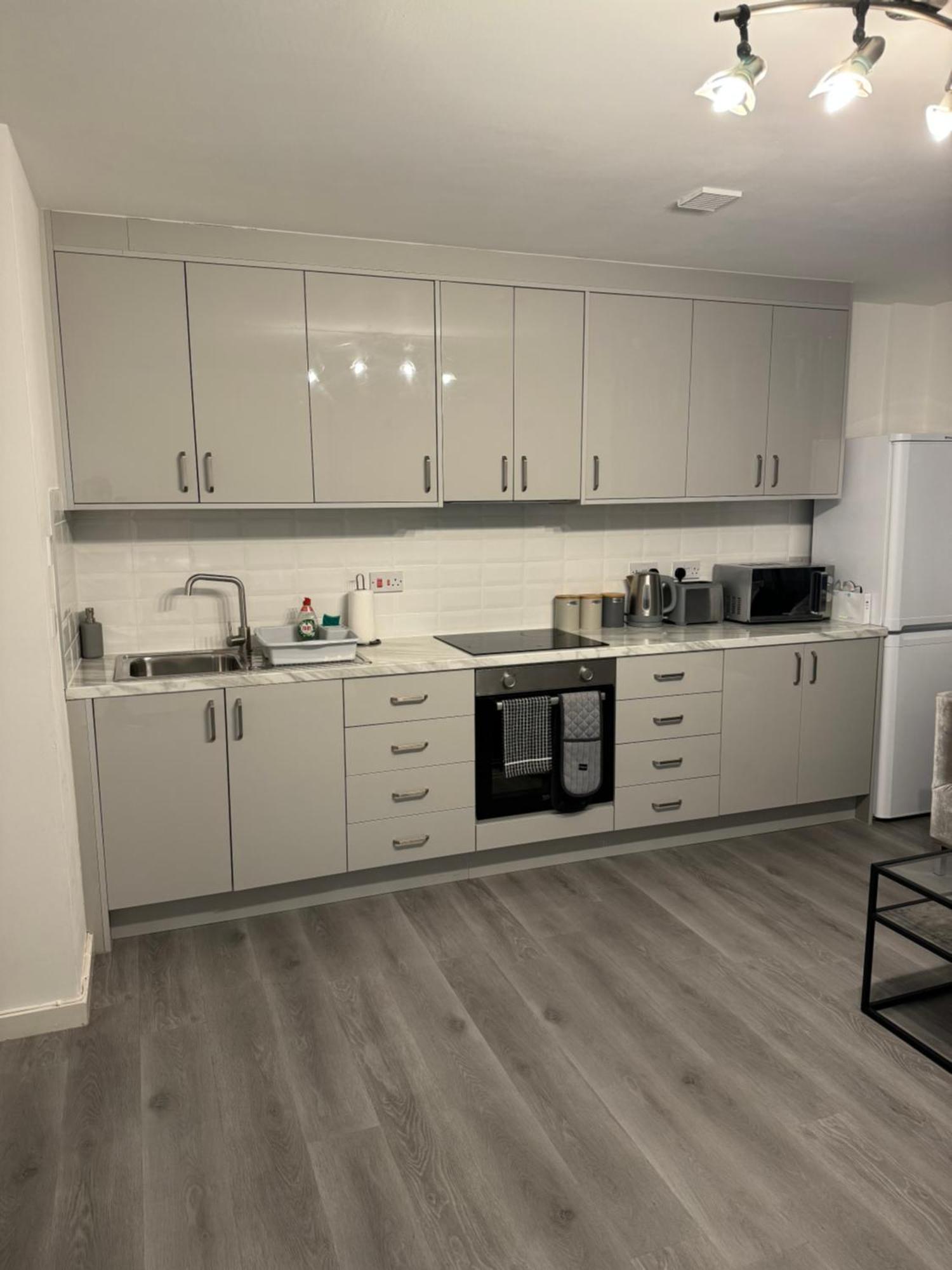Modern Smart 2 Bedroom *