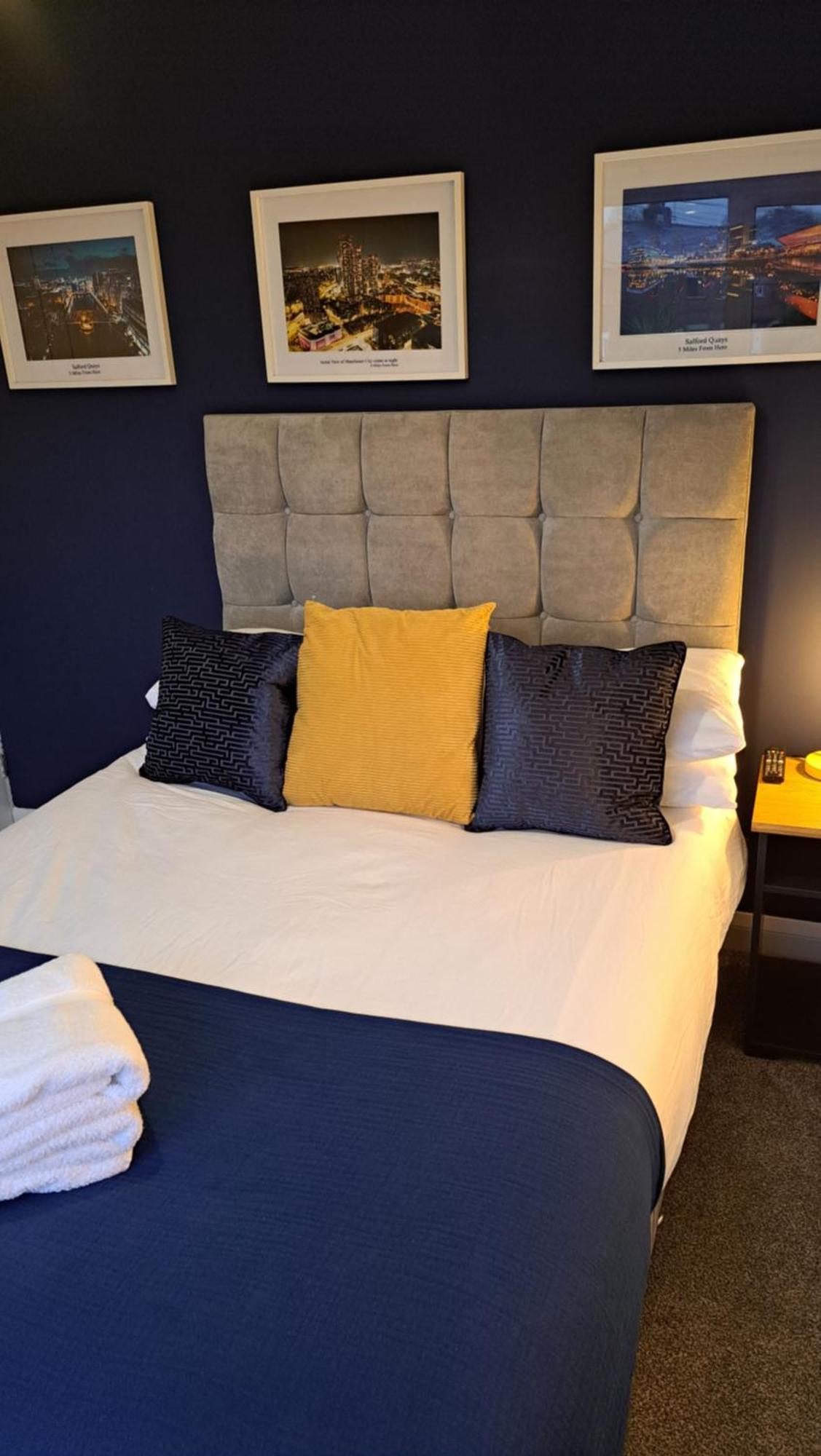 Holiday home The Heart - Cosy 3 Bedroom House With Double Driveway And Garden In *