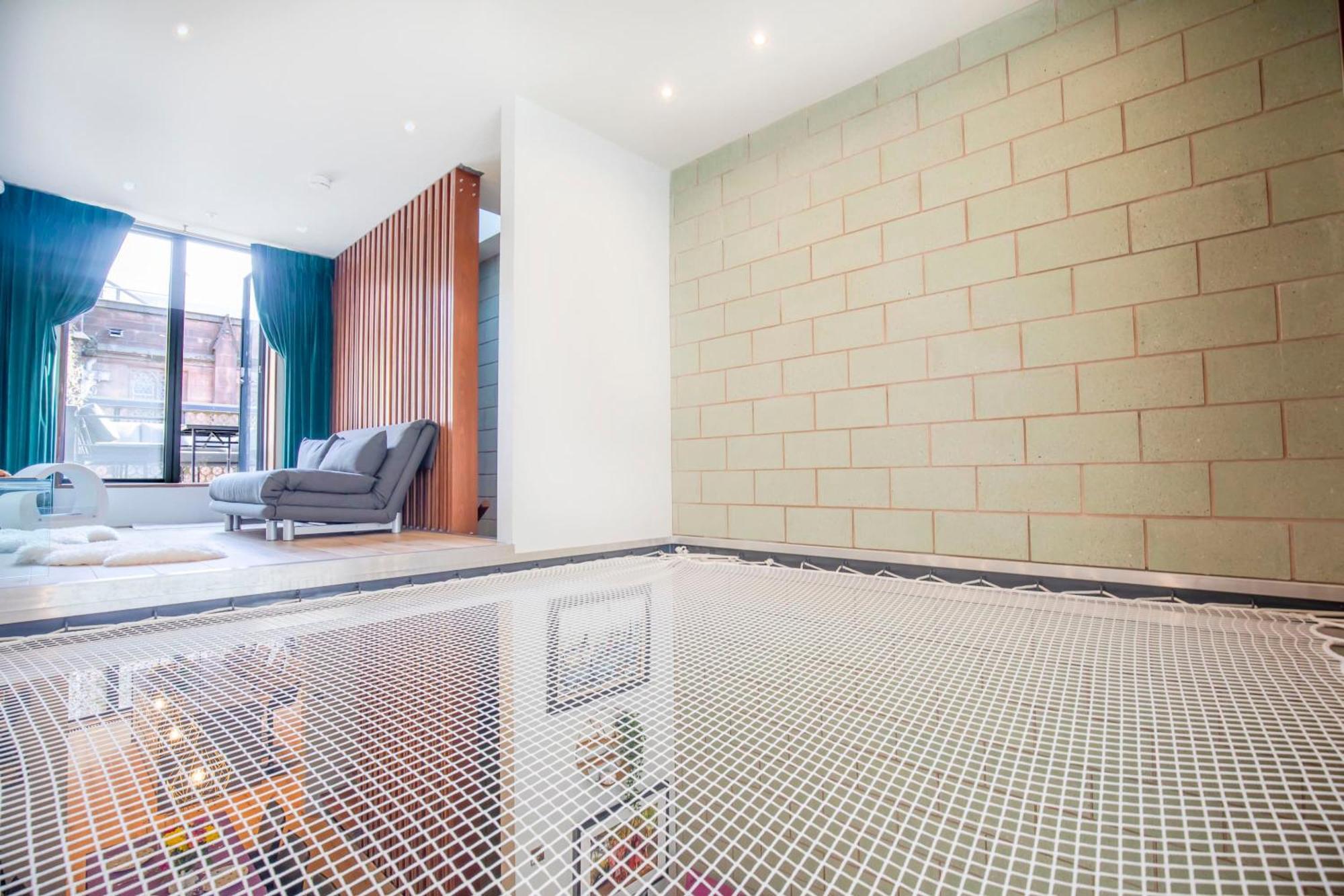 Luxury Roof Terrace Townhouse *