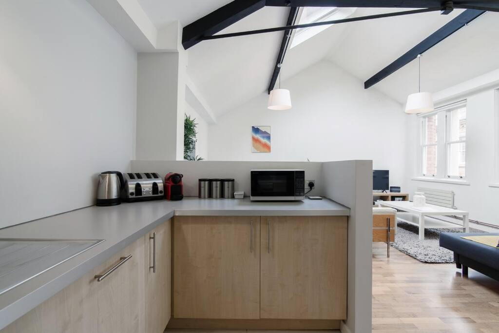 Superhost - Northern Quarter Loft Conversion Apartment Manchester