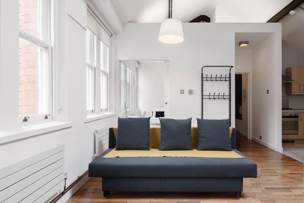 Superhost - Northern Quarter Loft Conversion Apartment Manchester