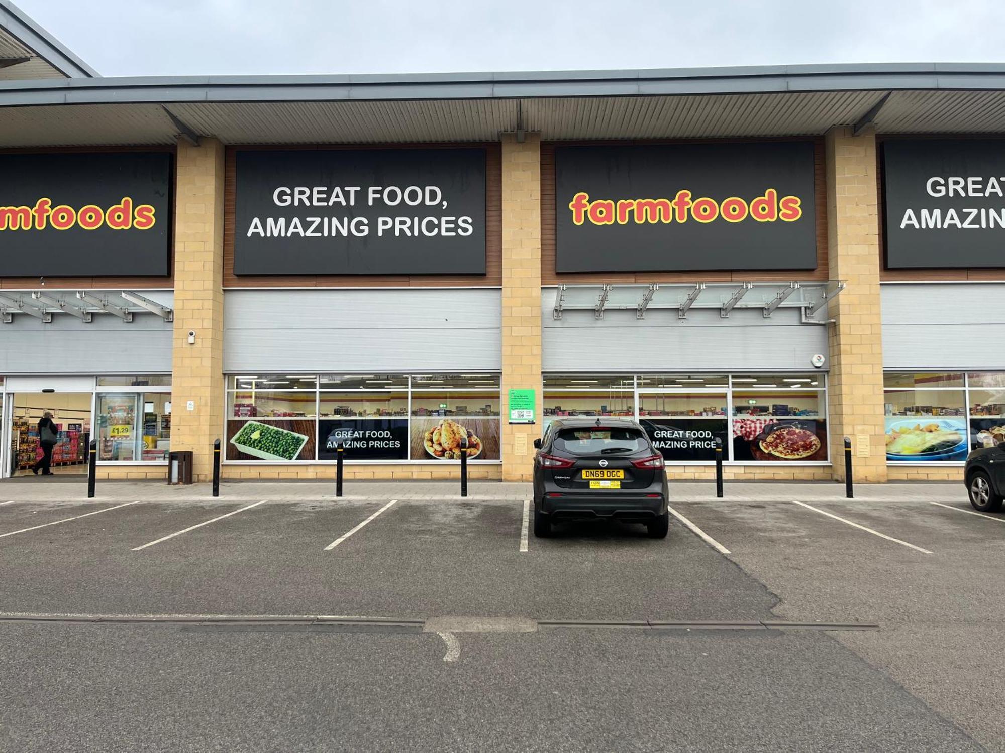 Lovely 2 Bedroom In Close To Centre And Stadium #1