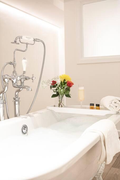 Superhost: Luxury Deansgate Townhouse Manchester