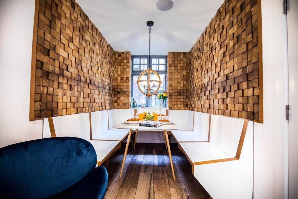 Superhost: Luxury Deansgate Townhouse Holiday home Manchester