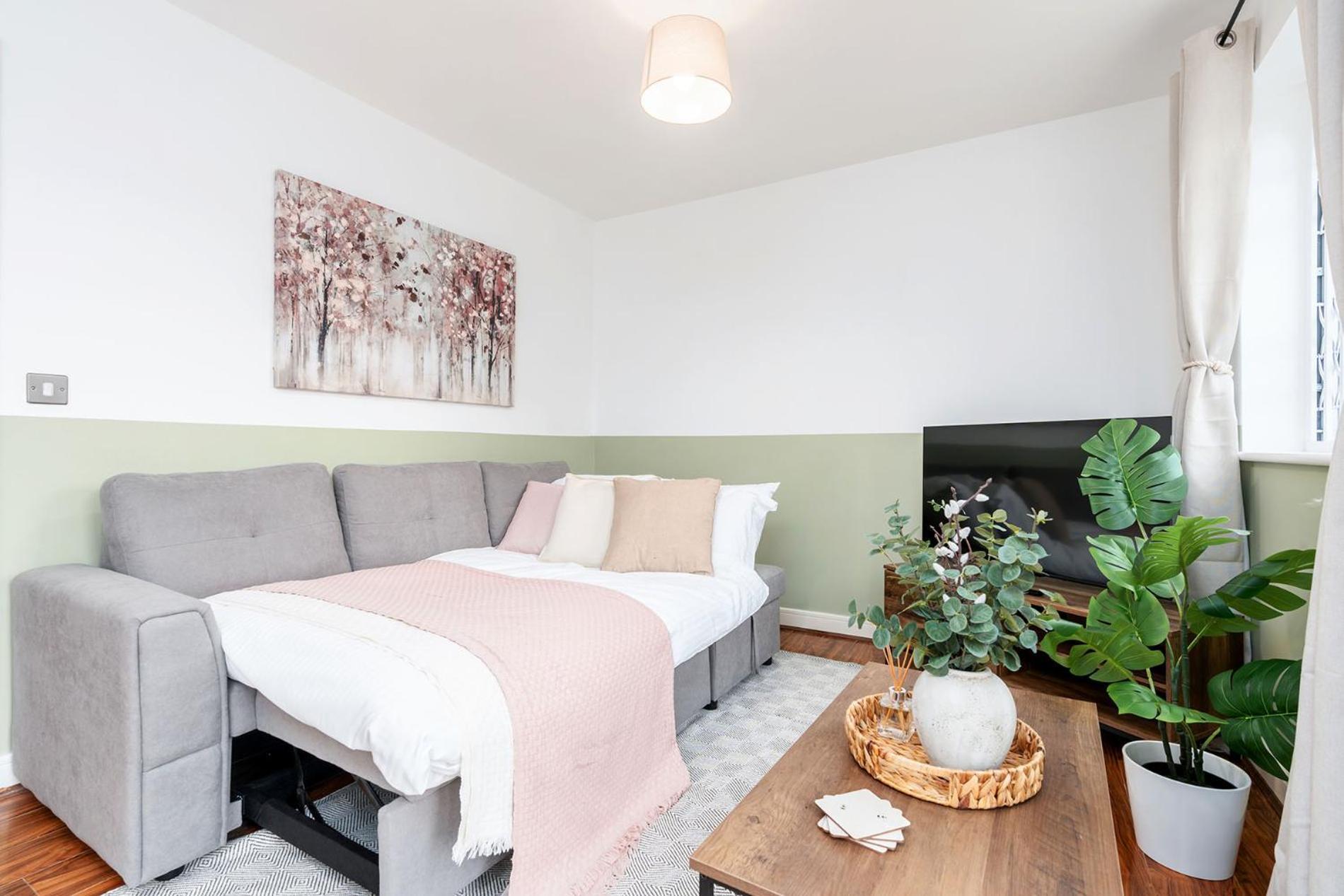 6 Guests - 3 Bedrooms - Free Wi-fi - Holiday home