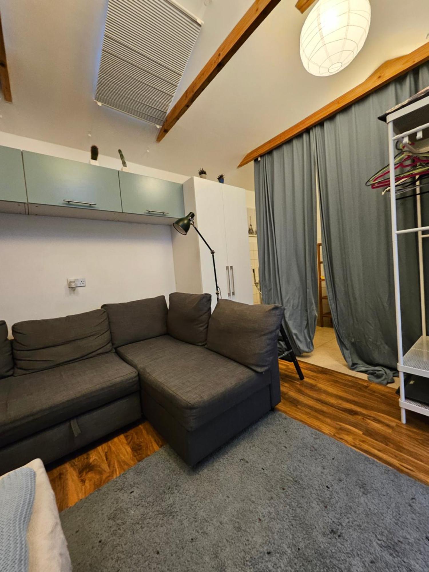 Amazing Open Plan Living Apartment