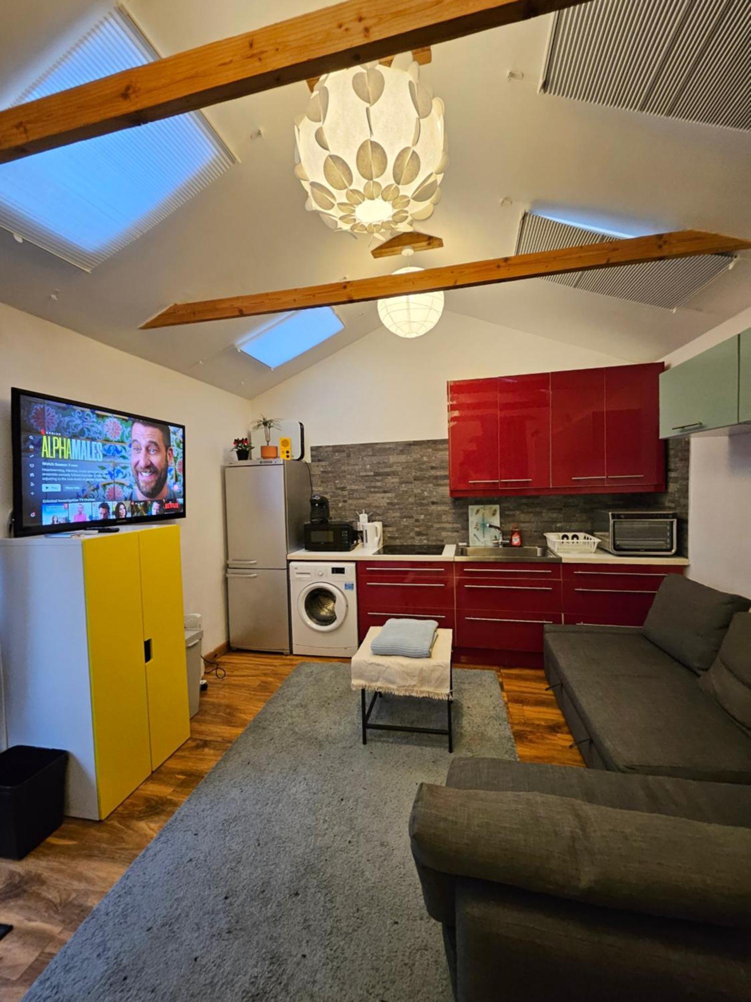 Amazing Open Plan Living * Manchester