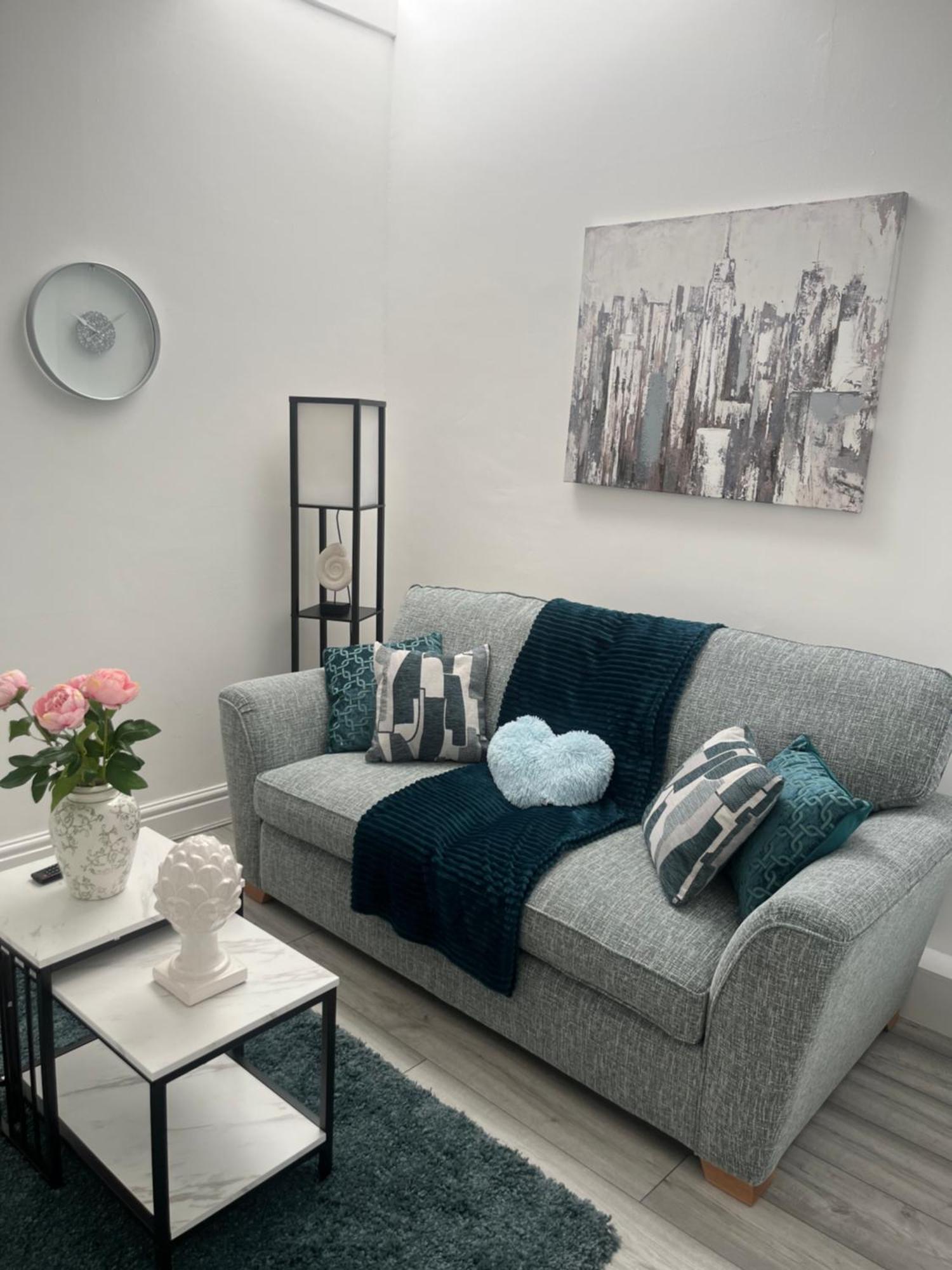 Charming 1 Bedroom In The Heart Of Close To Centre And Etihad Stadium Apartment *