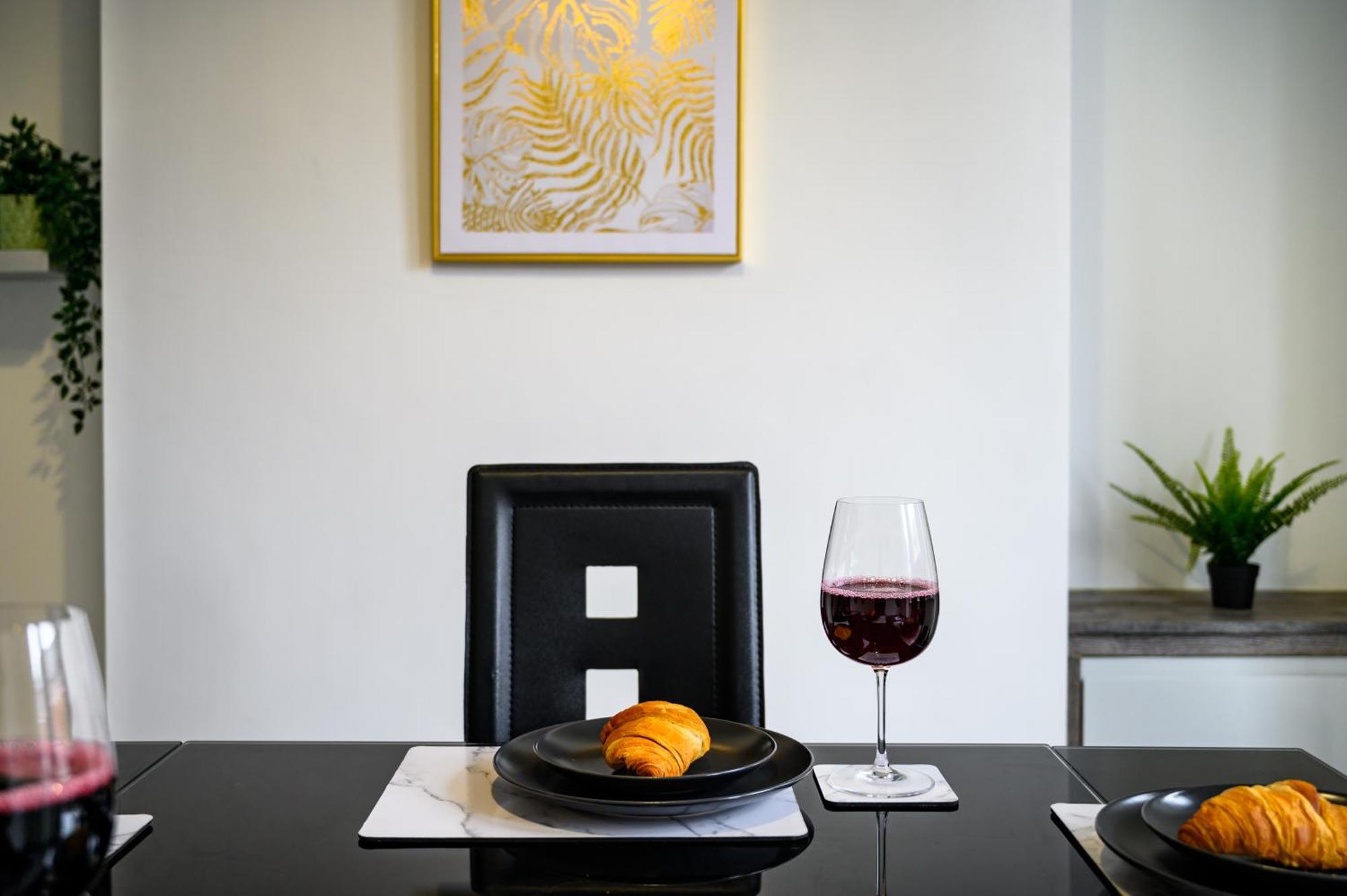 Serviced Northernnightzzz - The Park Holiday home