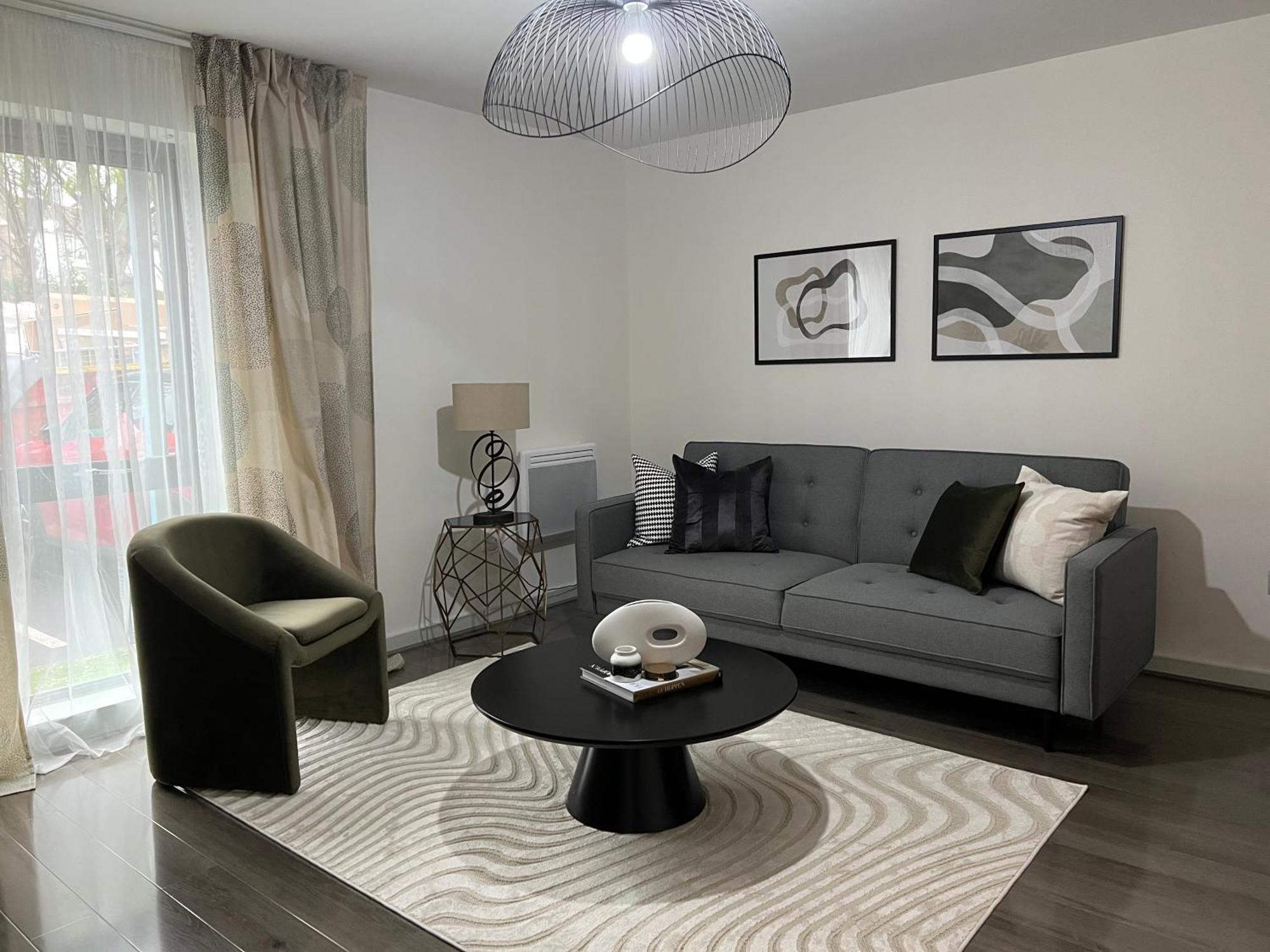 Apartment Stunning + Free Parking *
