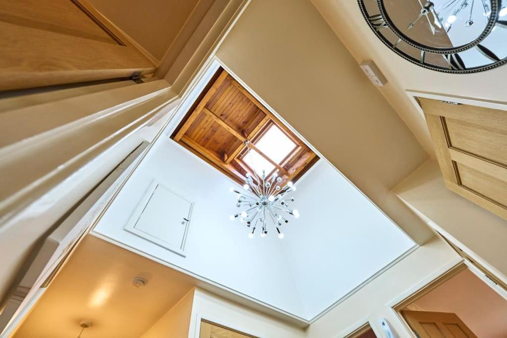 Bespoke Salford Quays - Garden, Wifi And Parking * Manchester