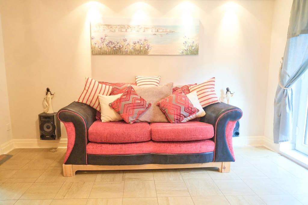 Holiday home Bespoke Salford Quays - Garden, Wifi And Parking *