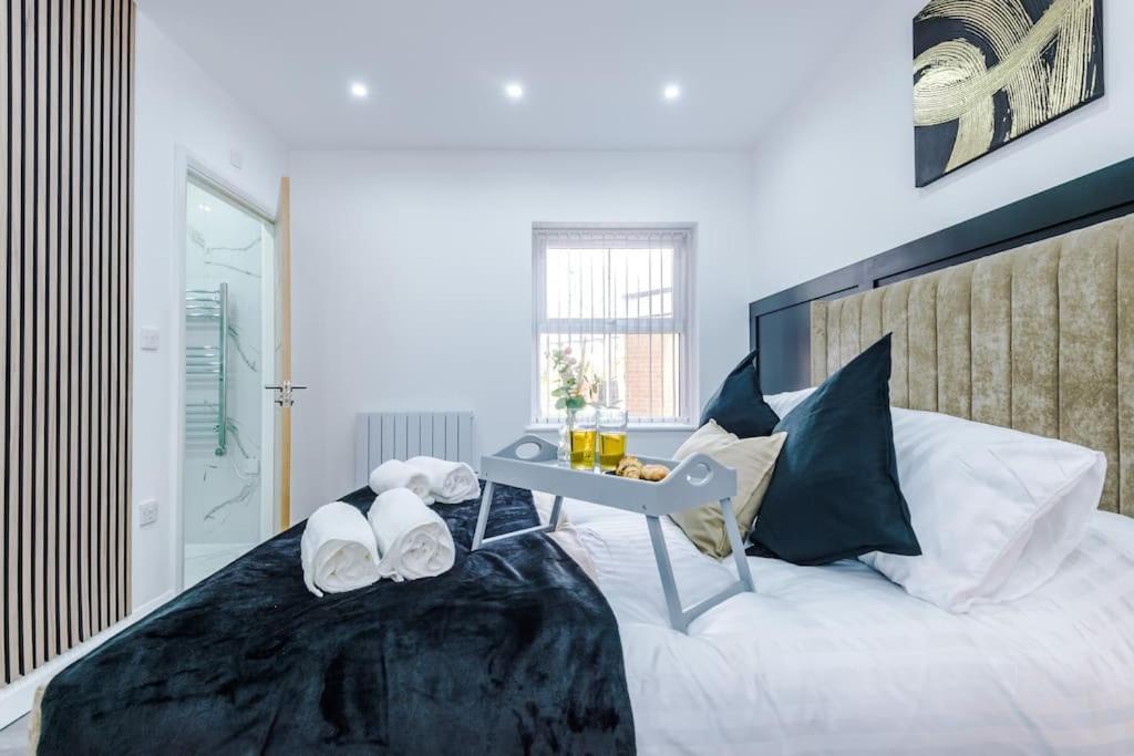 Heart Of Didsbury Luxury 2 Bed By Hass Haus Manchester