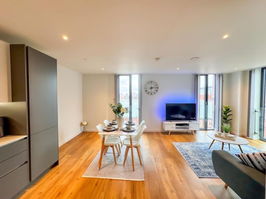Northern Quarter Centre Ps4 Netflix - Promos Available Apartment