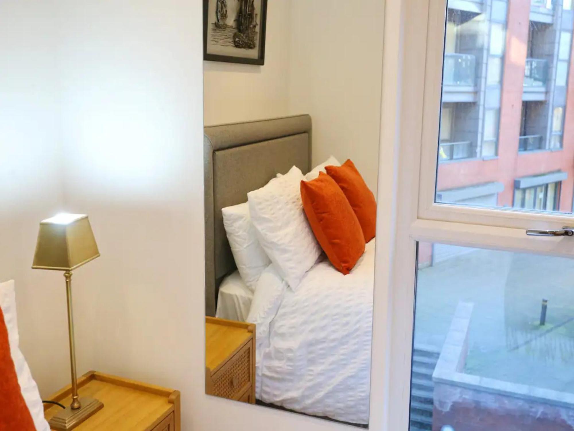 Pass The Keys 3 Bed Flat 8 Min Walk To Centre * Manchester