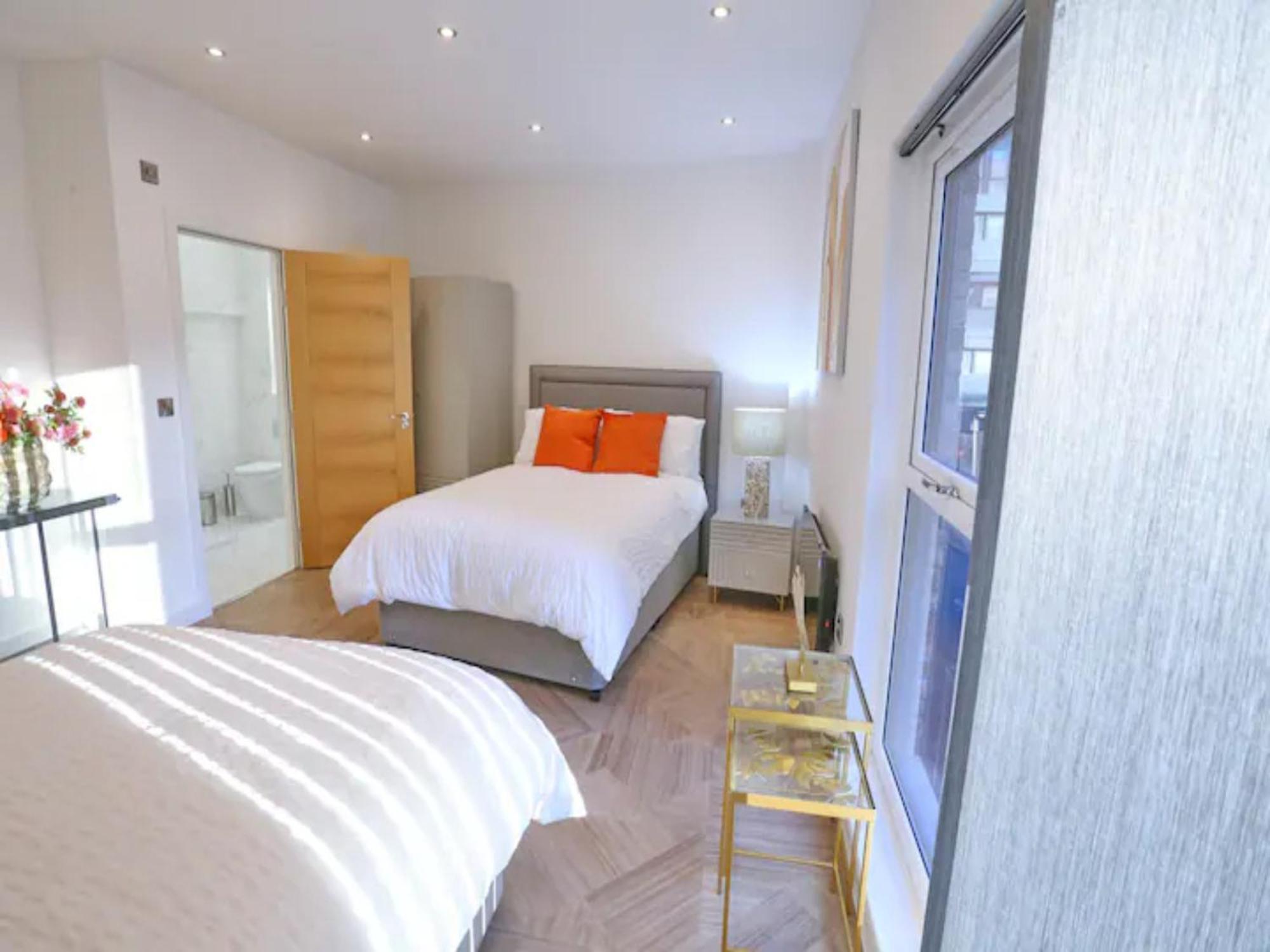 Apartment Pass The Keys Large Flat Walk To Centre In 5 Mins Manchester