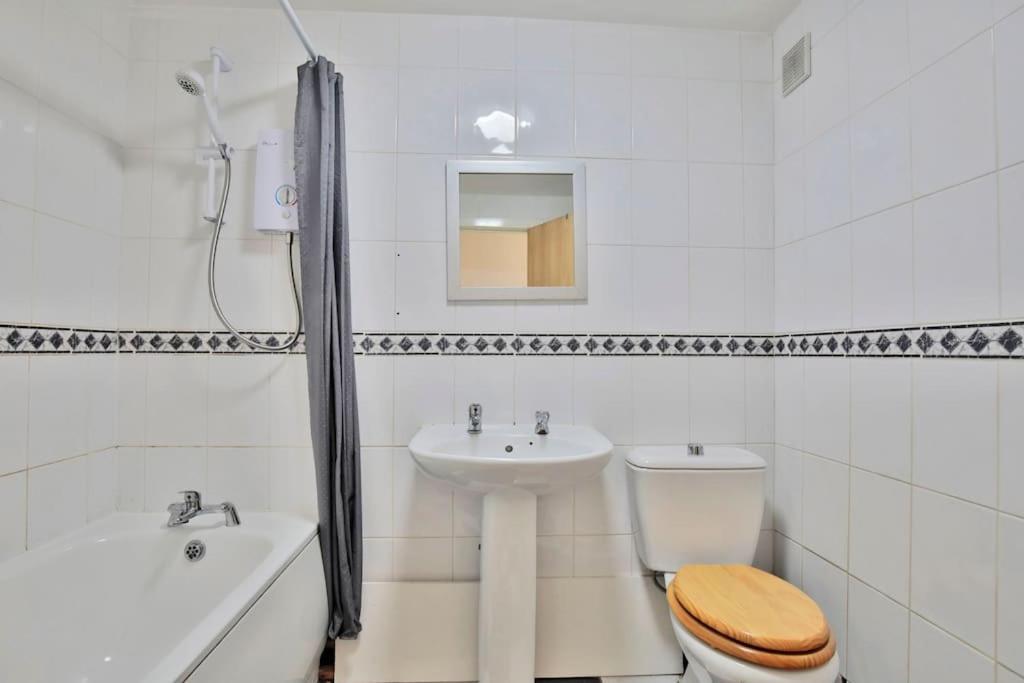View - Free Parking - Sleeps 6 - Near Centre - By Nmb Appartement Manchester