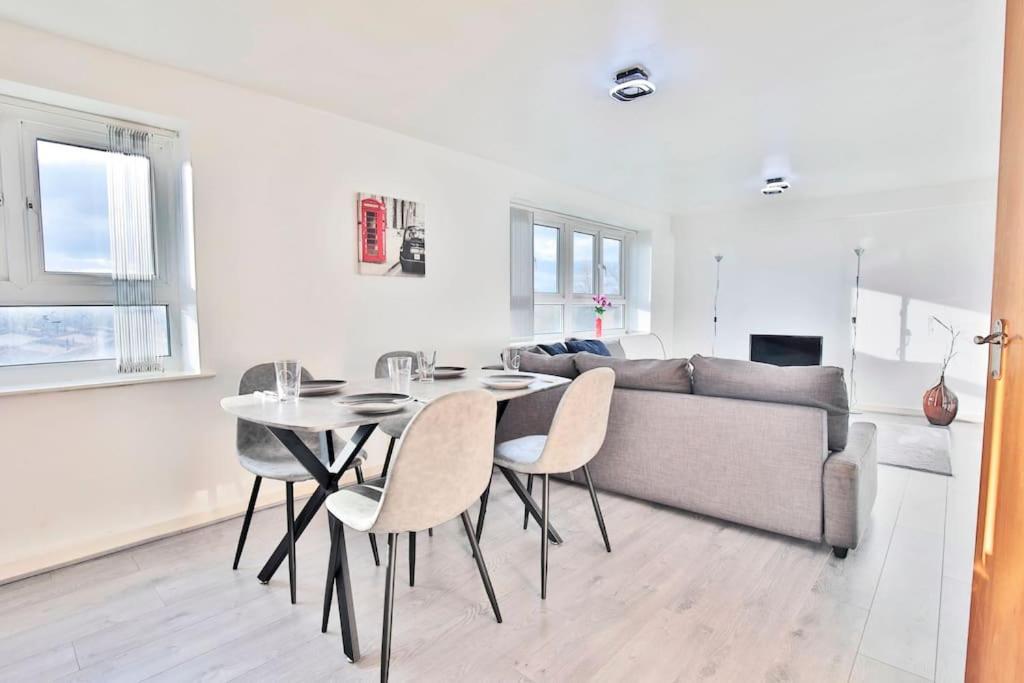 View - Free Parking - Sleeps 6 - Near Centre - By Nmb Appartement Manchester