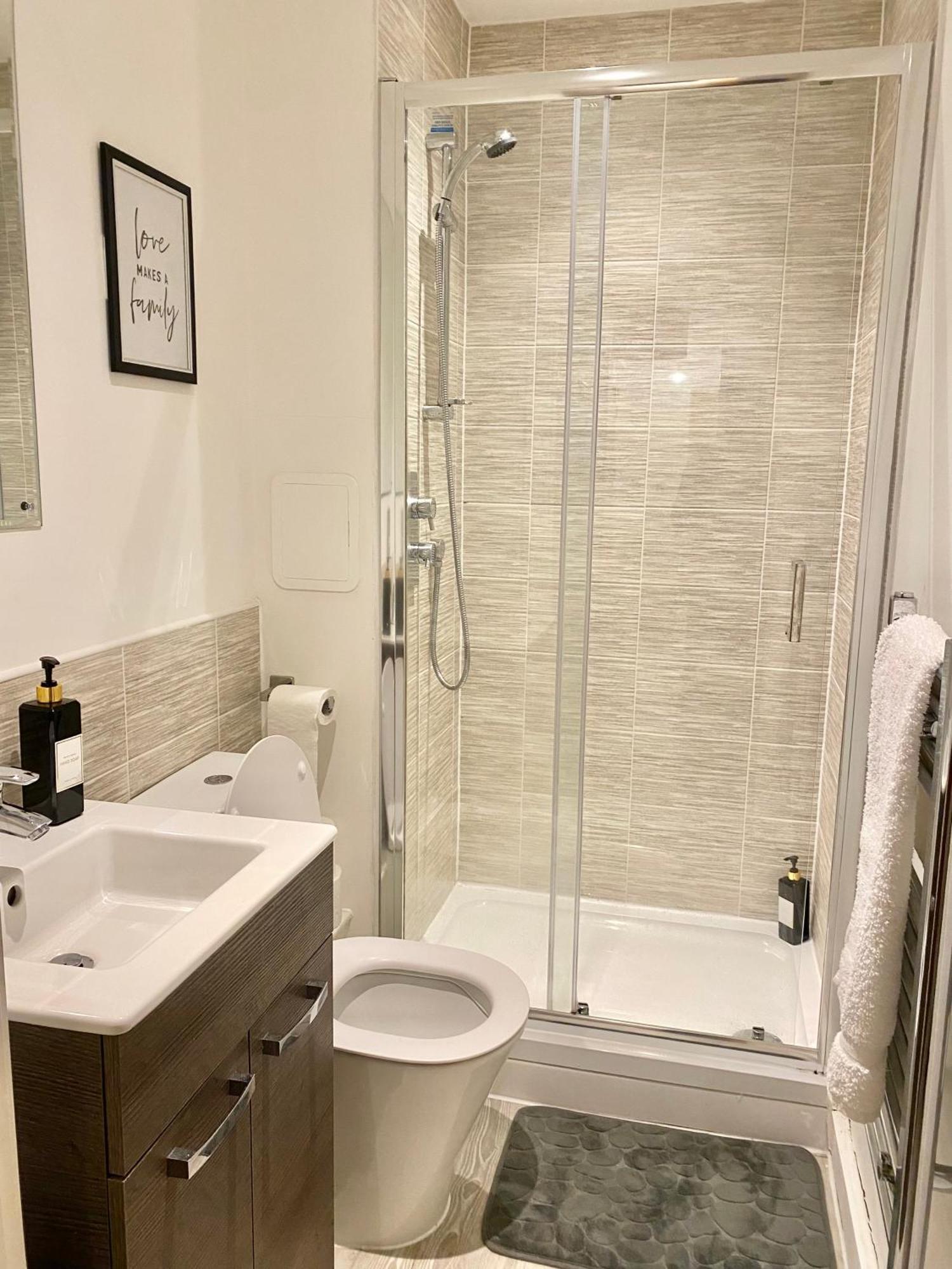 Apartment Luxury 2 King Size Beds & 2 Bathrooms *