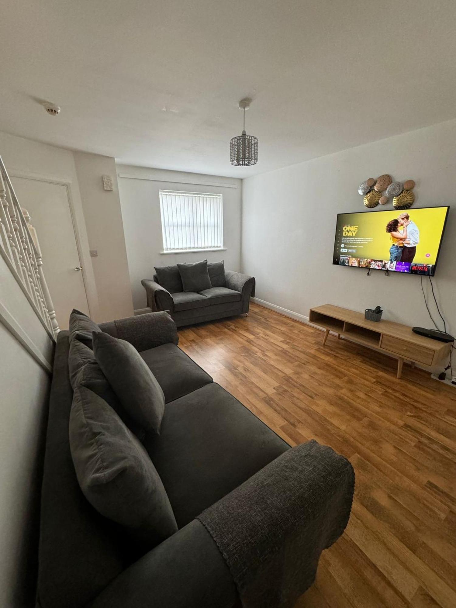Sleeps5-netflix-parking-near Centre-etihad-coop Live Manchester