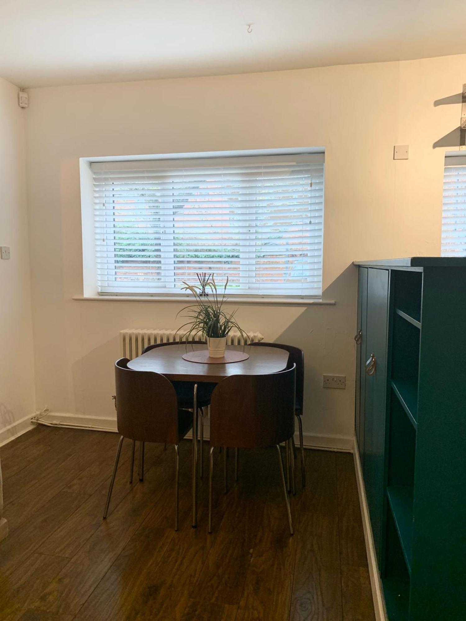 Didsbury Failte Apts - 3 Mins To The Christie's - Ground Floor - Free Parking Manchester