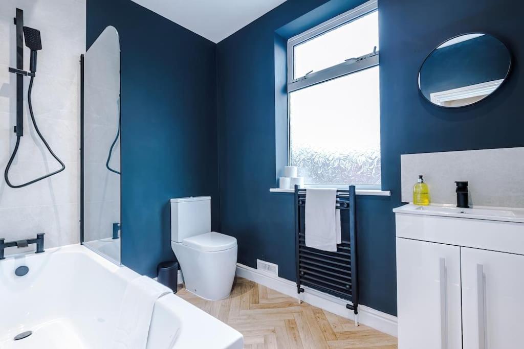 Salford Sanctuary 5 Bed House Manchester