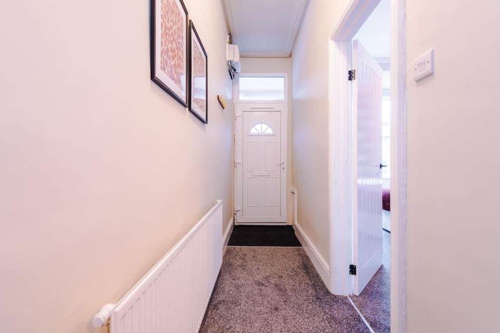 Salford Sanctuary 5 Bed House *