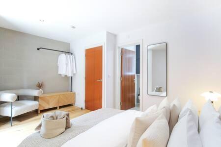 Townhaus West By The Heim Residences *