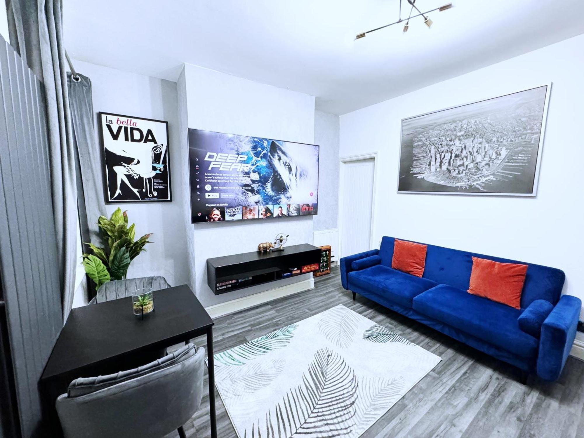 Appartement Large 4 Bedroom Townhouse With Free Parking Near Mcr Center *